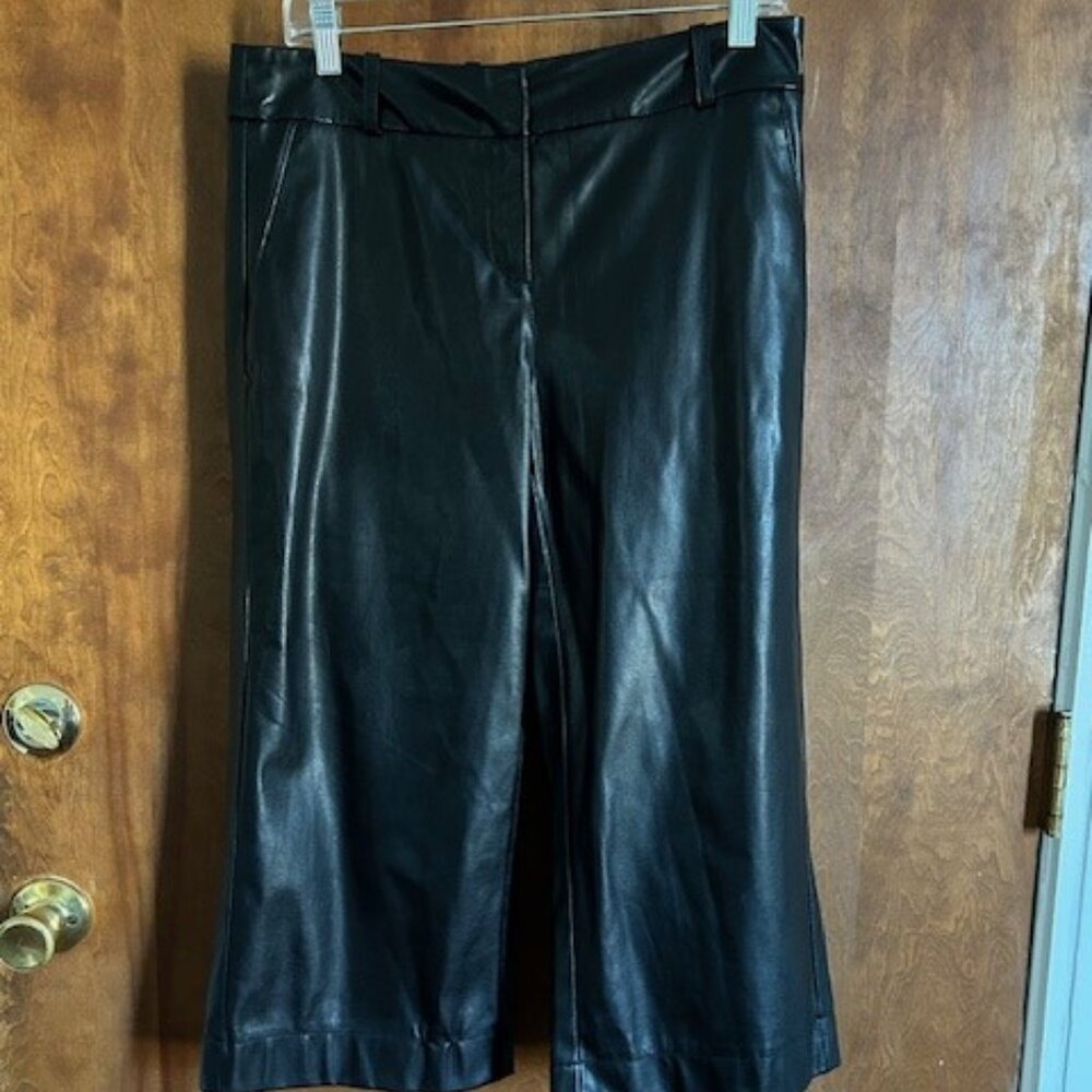The Limited stylish faux leather culottes - Black - 6 NWT